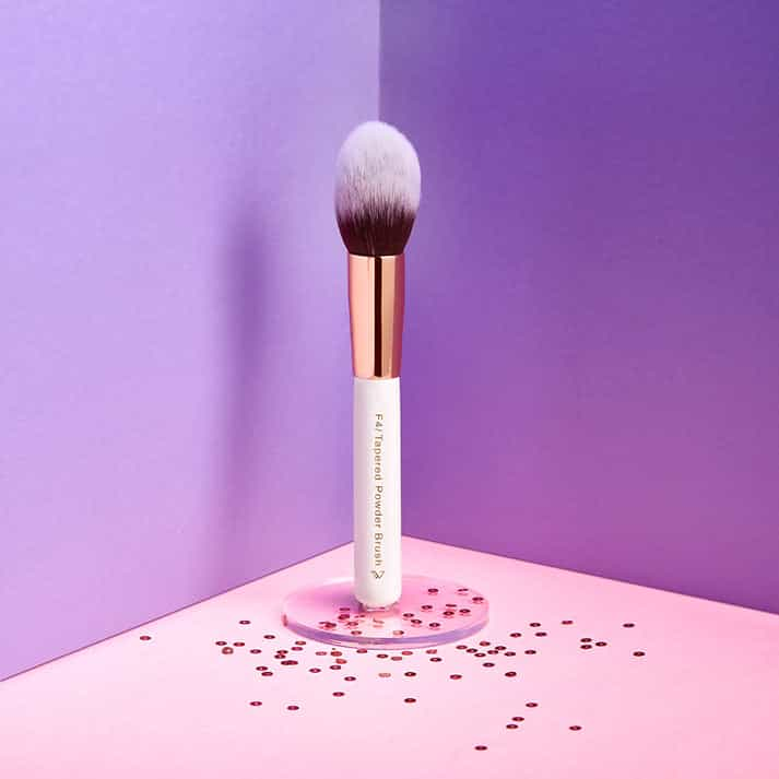 PIGMENT PLAY Tapered Powder Brush