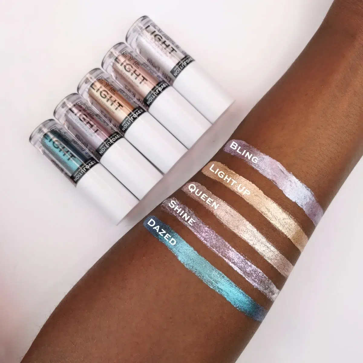 Buy EVOLUTION Relove Eye Light Metallic Eyeshadow at Age Tune in Bangladesh